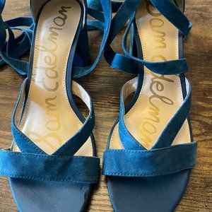 BRAND NEW BLUE SUEDE SAM EDELMAN LACE UP KITTEN HEELS